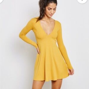 Forever 21 Mustard Yellow Long Sleeve Ribbed Swing Fit Flare Mini Dress NWOT
